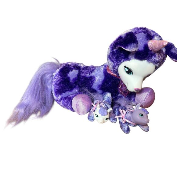 Just Play Llamacorn Surprise Dolly the Llama/Unicorn & Her 2 Babies Plush Toy - Picture 1 of 3